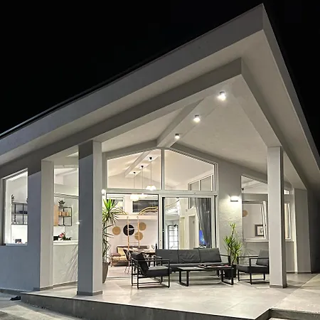 Slow Living House Vilă *