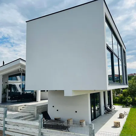 Vilă Slow Living House Lozeneț